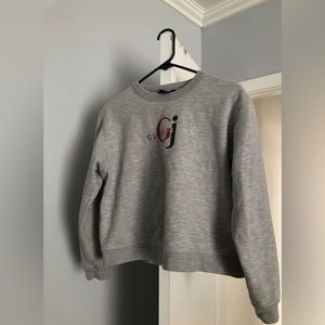 Young  Ladies Guess Sweatshirt 
Size Small.